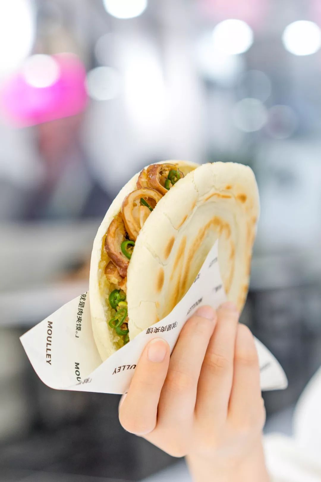 真的是超级有"魔性"的肉夹馍和凉皮,不去你会后悔的哟