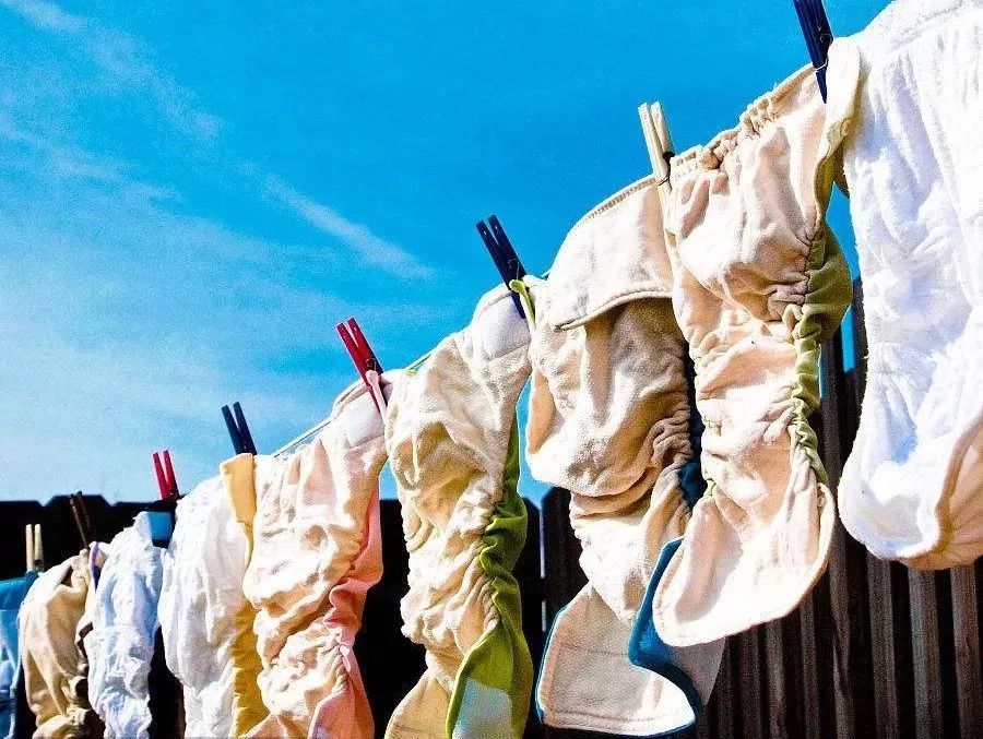 尿布pk纸尿裤两代人的坚持到底哪家强