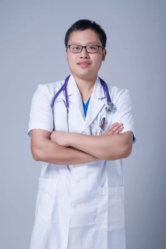 杨中民执业兽医师,2016年山西农业大学毕业后加入宠福鑫动物医院,现于