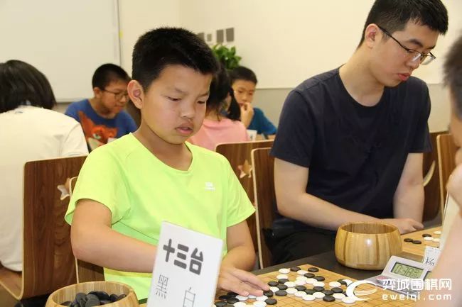 夏宇鸣魏雨桐秦若开郑宇轩张知萌闫梓涵徐国轩刘潇郑希泽大名围棋返回