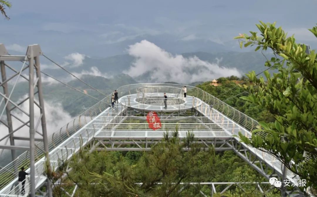 安溪周末去哪玩让人腿抖的玻璃观景台等你来体验