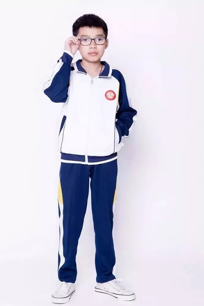 快看普宁新款中小学生校服图片和价格公布了
