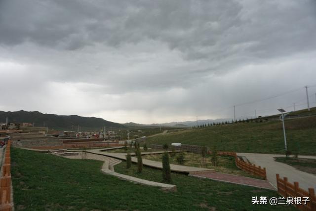 走进距兰州不远的夏河阿米贡洪景区的安果民俗村