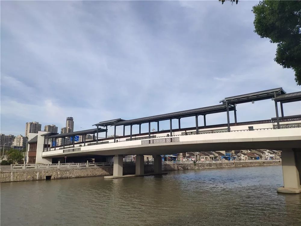 hi我叫西仓桥我回来啦想我吗