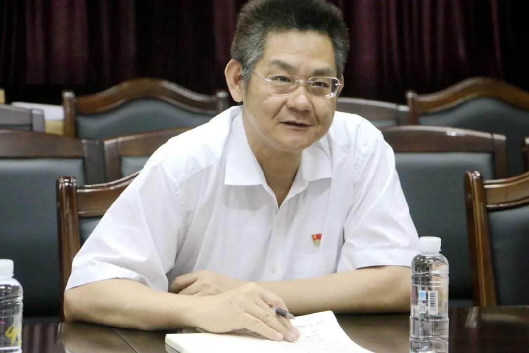 刘绍东老师对本次会议进行了总结.