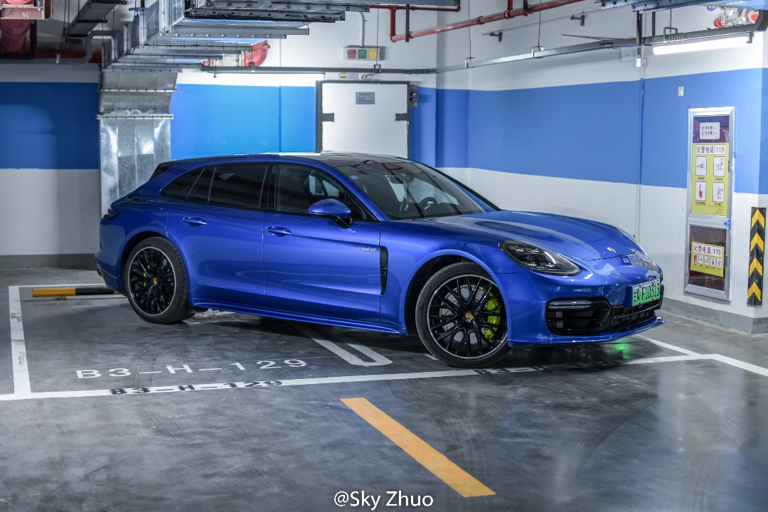 选配就要40万能挂绿牌的帕拉梅拉长啥样