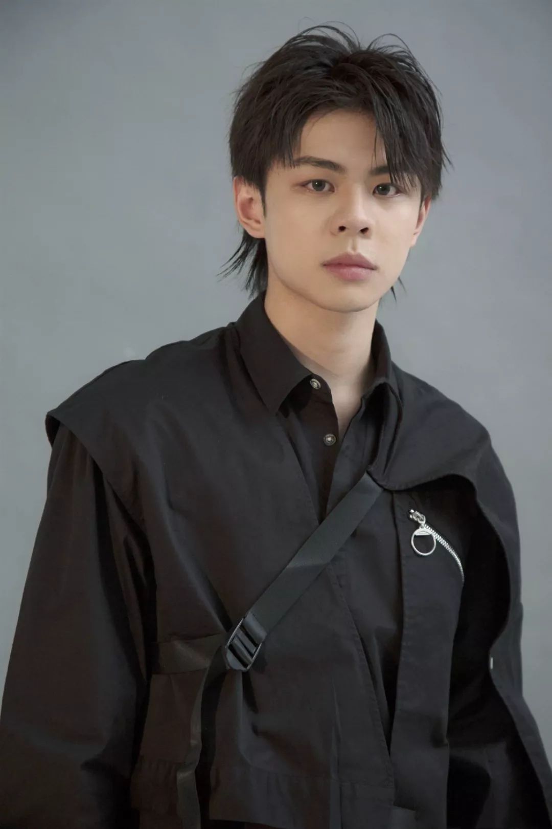 原创不畏将来不念过去经确认王晨艺一切安好粉丝举灯牌为其呐喊