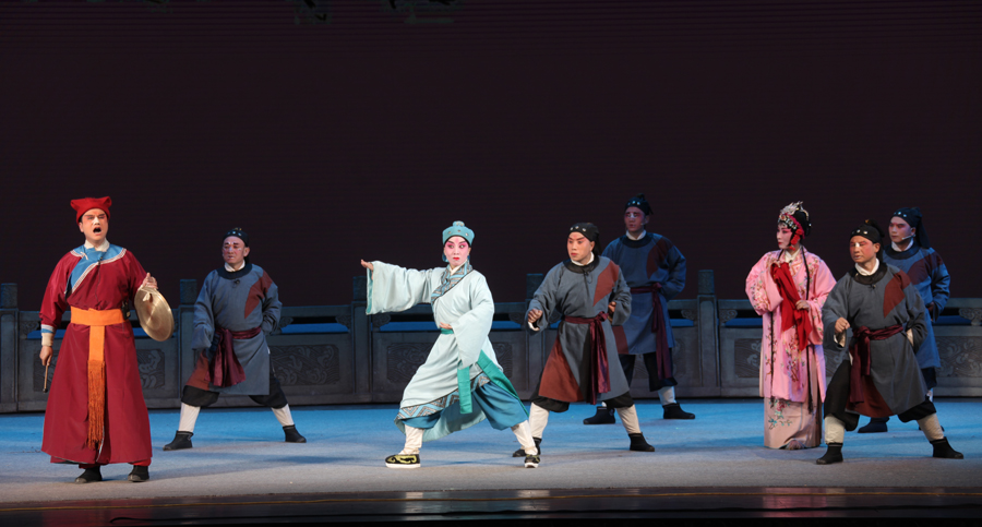 潞城红旗剧团在潞州剧院上演上党落子古装戏王宝钏