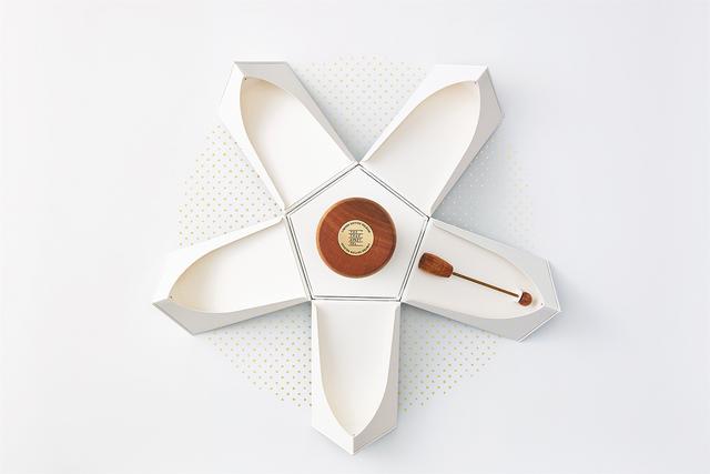 不走寻常路的蜂蜜包装完全没把对手放在眼里