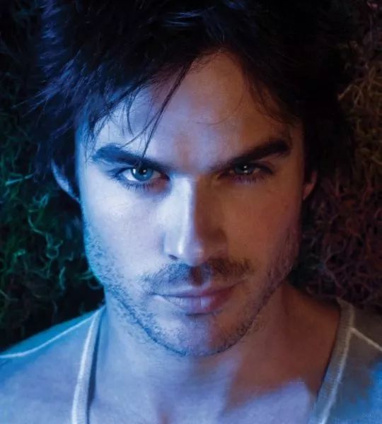 比欲望眼更摄人的是引人堕落疯狂的邪魅眼