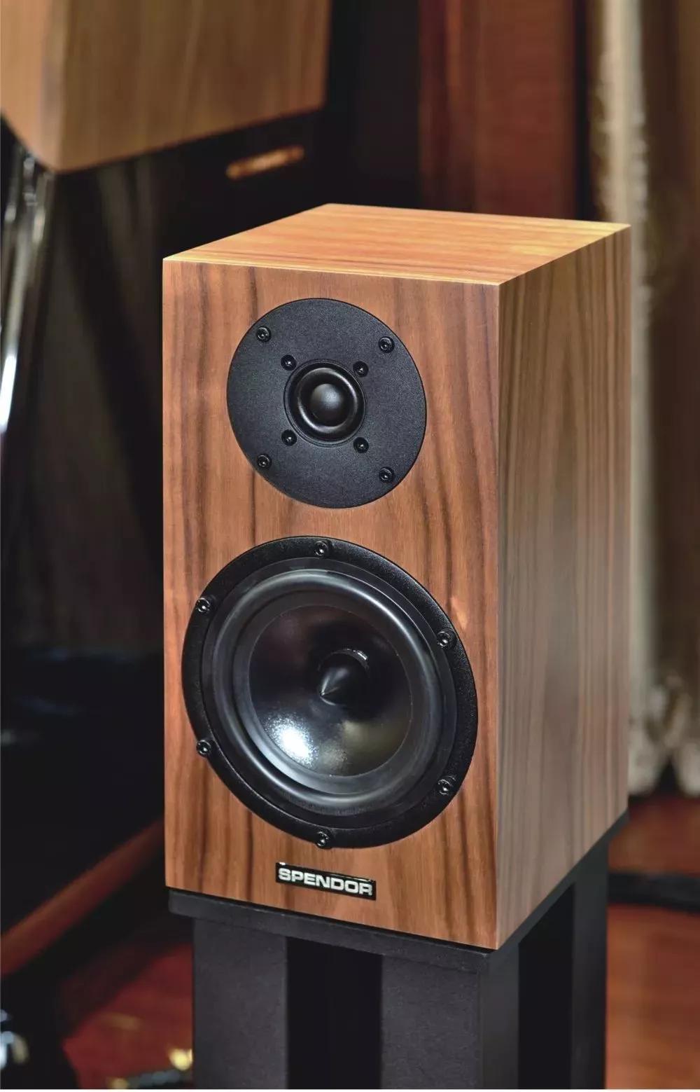 音乐大于情怀spendor思奔达classic35书架式音箱