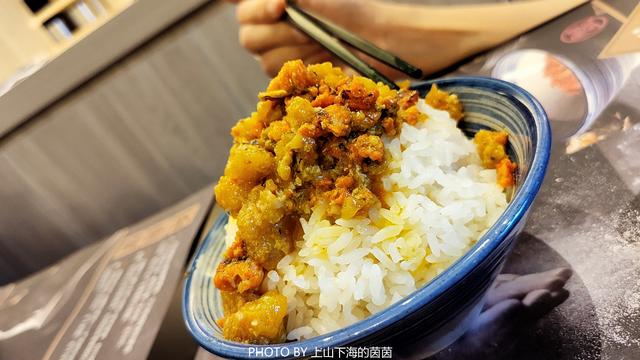 《风味人间》带火的秃黄油拌饭广州能吃到啦,8只蟹的精华大满足