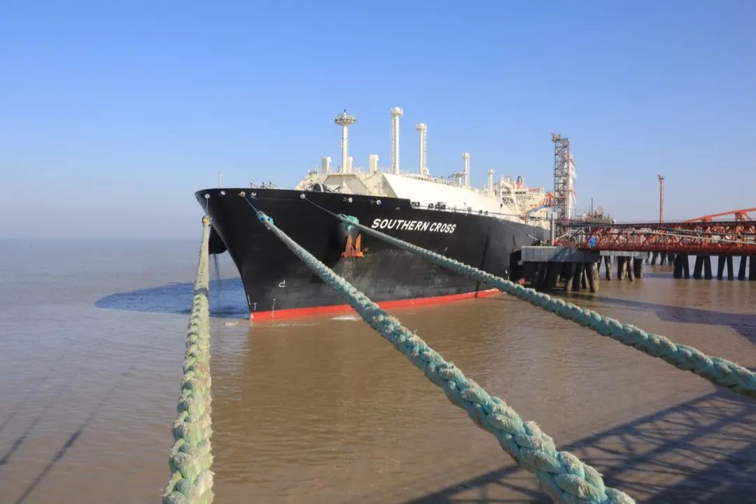 省委书记娄勤俭:洋口港,全国最大的lng码头!