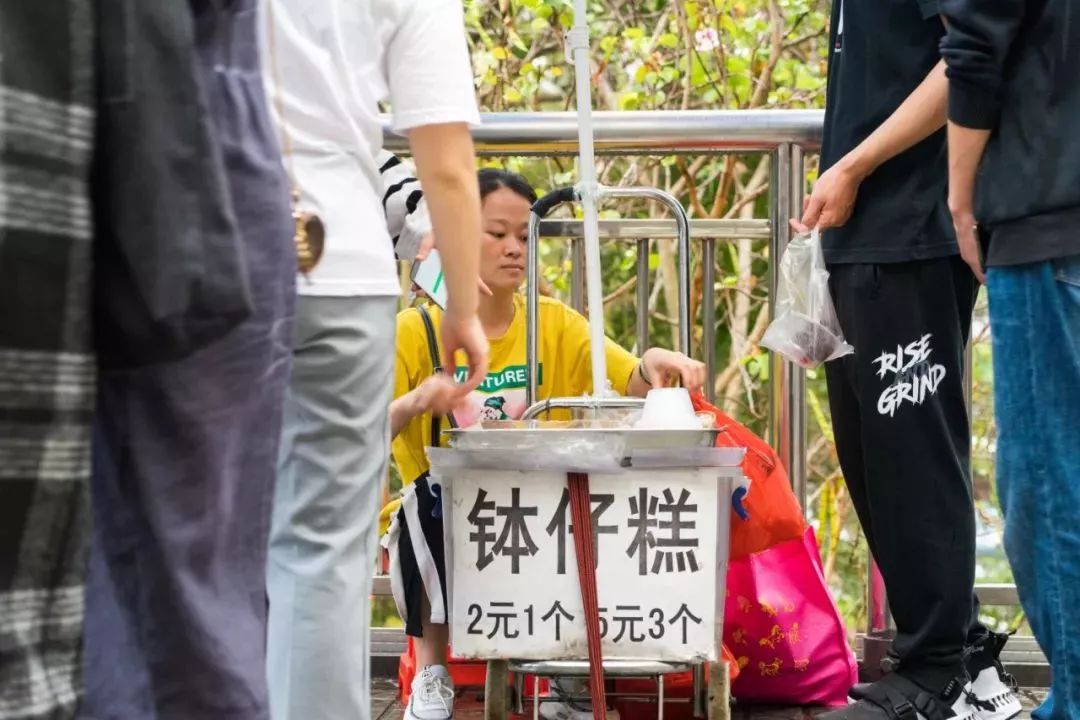 天桥钵仔糕出档一小时就打烊