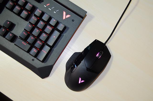 碉堡了雷柏vt300s鼠标dpi最高可达16000游戏者的福音