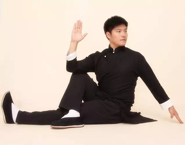 十年前的迷罗老师竟然长这样内有小视频