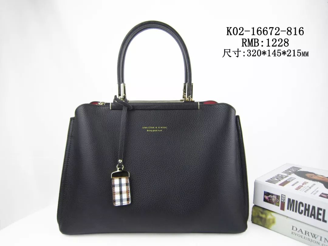 部分活动产品广百百货天河中怡店负一层老船长特卖区地点:款式齐全