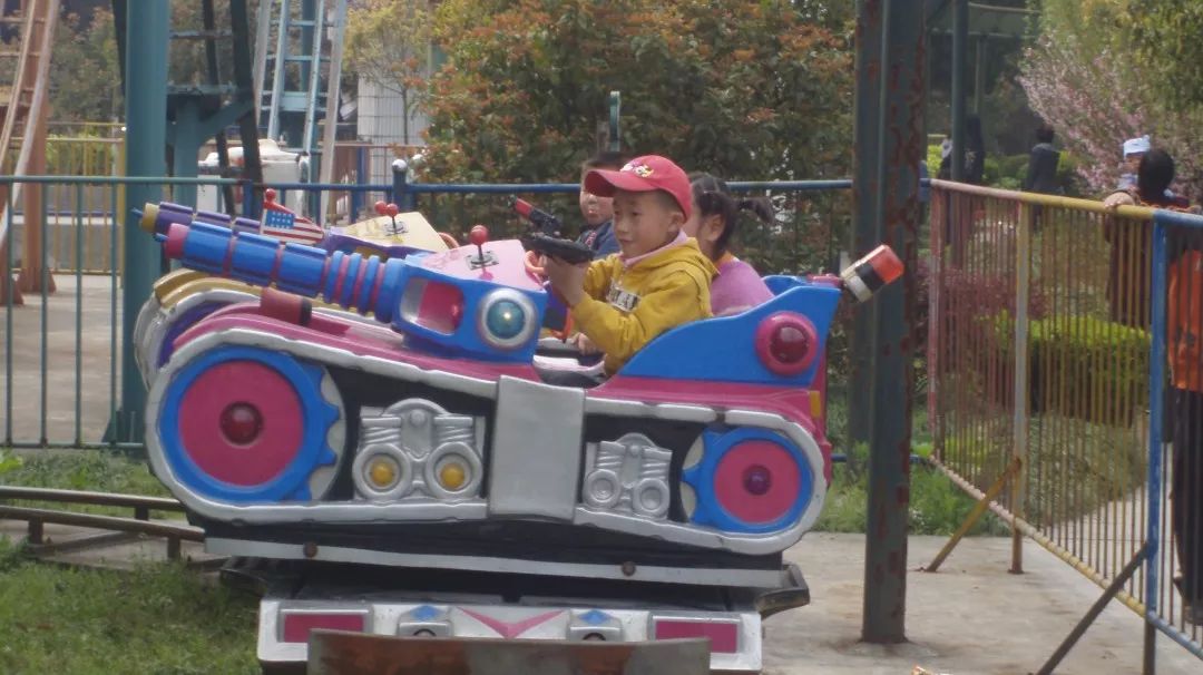 【武原记忆】用"61"个蛋糕致敬曾经的童年!_三毛