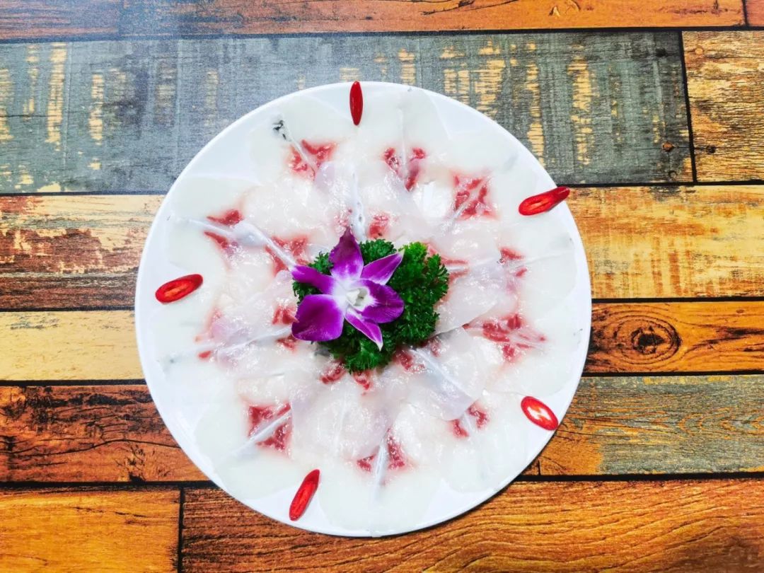 199元限时抢购原价92元脆肉鲩三人火锅套餐人均不到7块钱