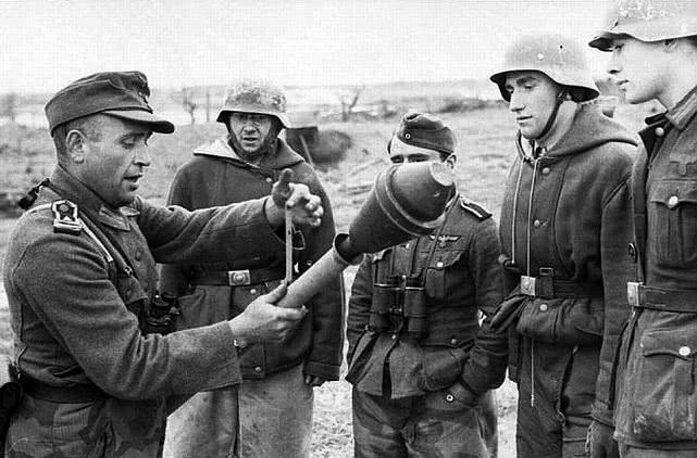 原创二战最快被攻陷的国家,仅说了几句话,象征性开了几枪就投降