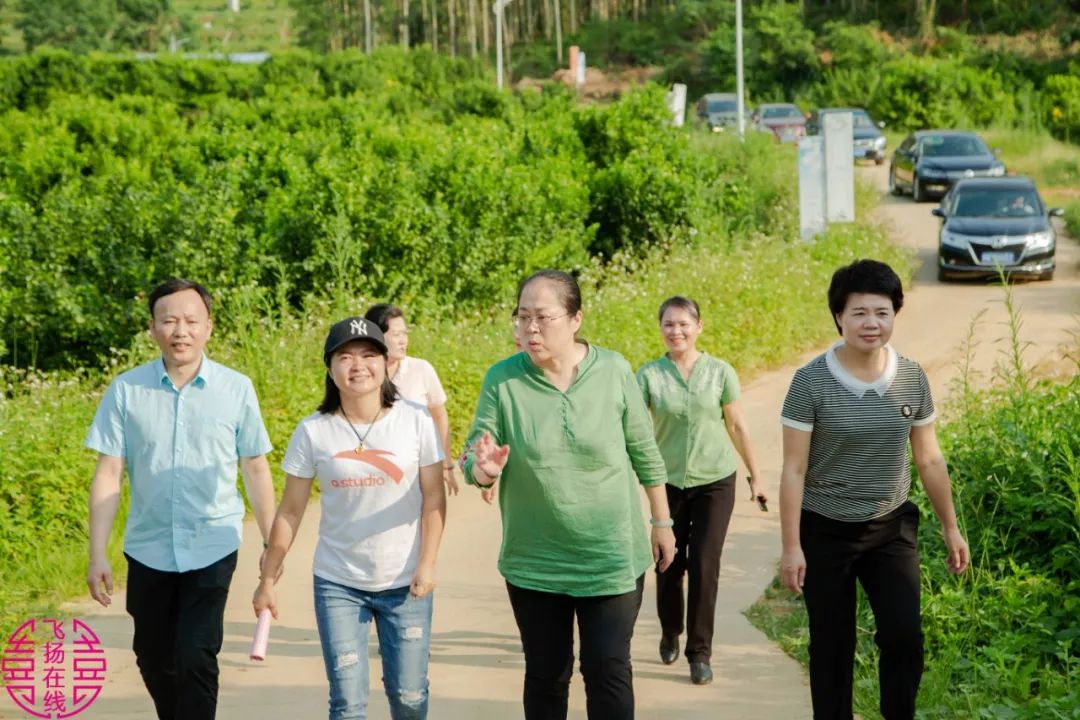 自治区妇联主席一行走进博白,与这些群体交流巾帼服务工作_刘咏梅