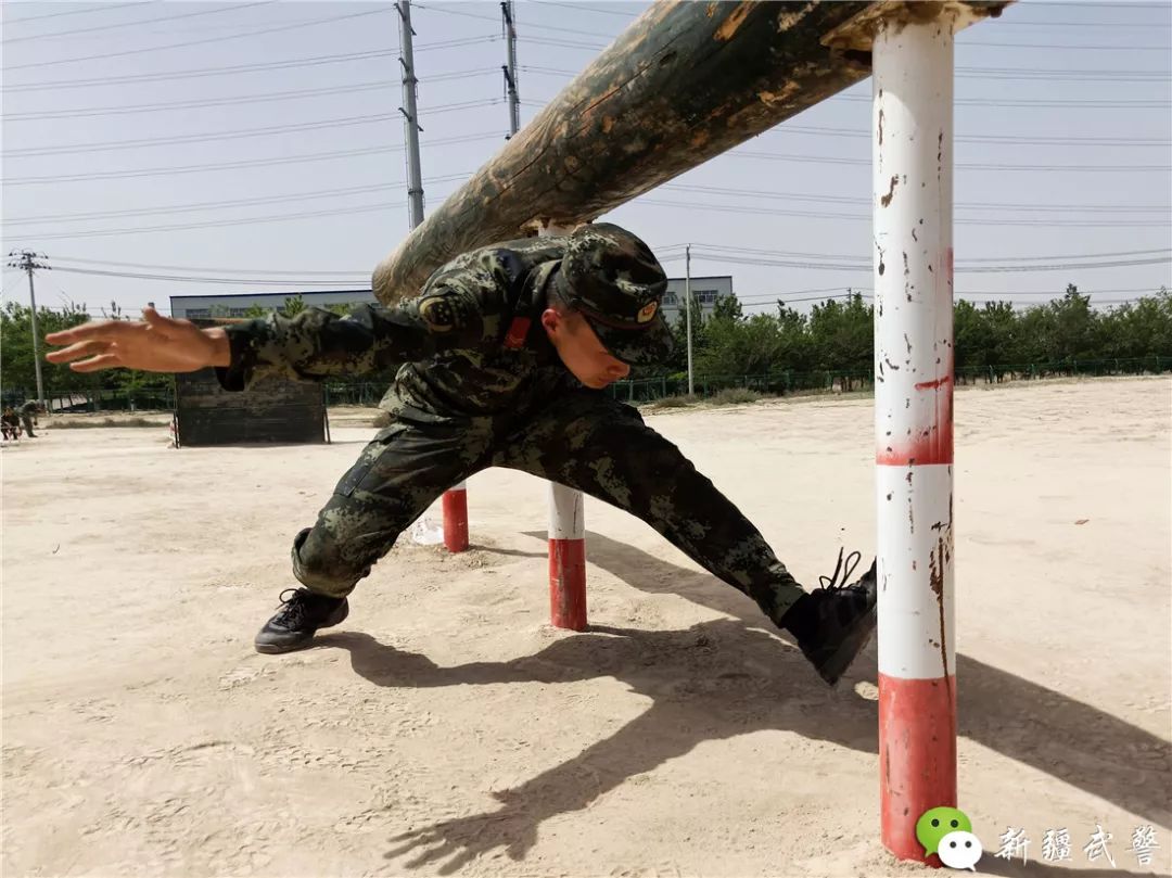 看兵哥如何征战四百米障碍场