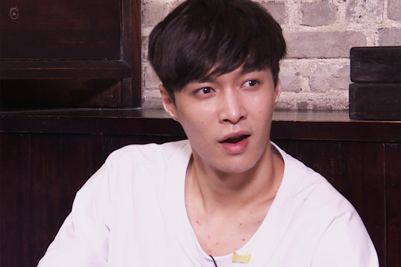 极限挑战张艺兴吃一点就胖黄渤吐槽你老了张艺兴哈哈大笑