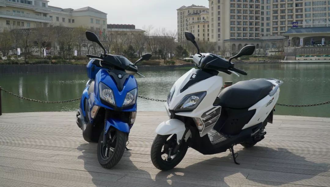 打破传统陈旧外形轻骑铃木uy125到店