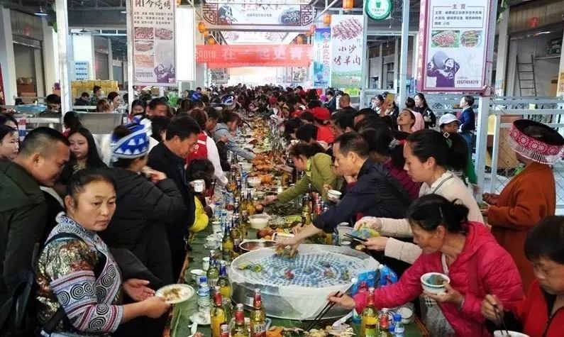 来来来民族特色美食街等你秀出你的拿手菜