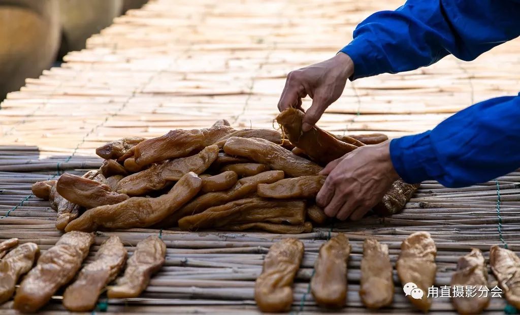 酱了半年的甪直萝卜起缸晾晒啦一年一度的期待已上线