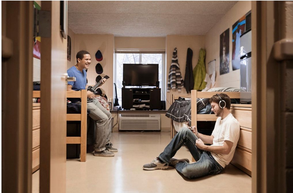 哈佛大学男生宿舍图片