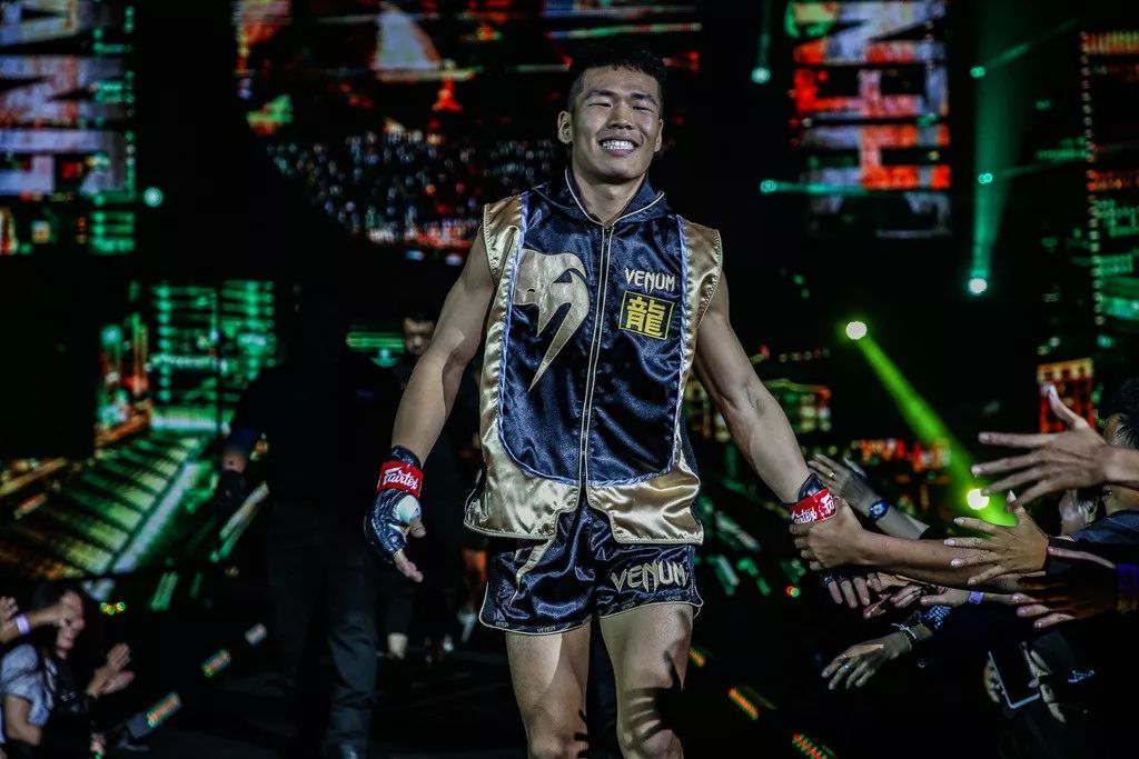 视频丨家门口作战的张成龙