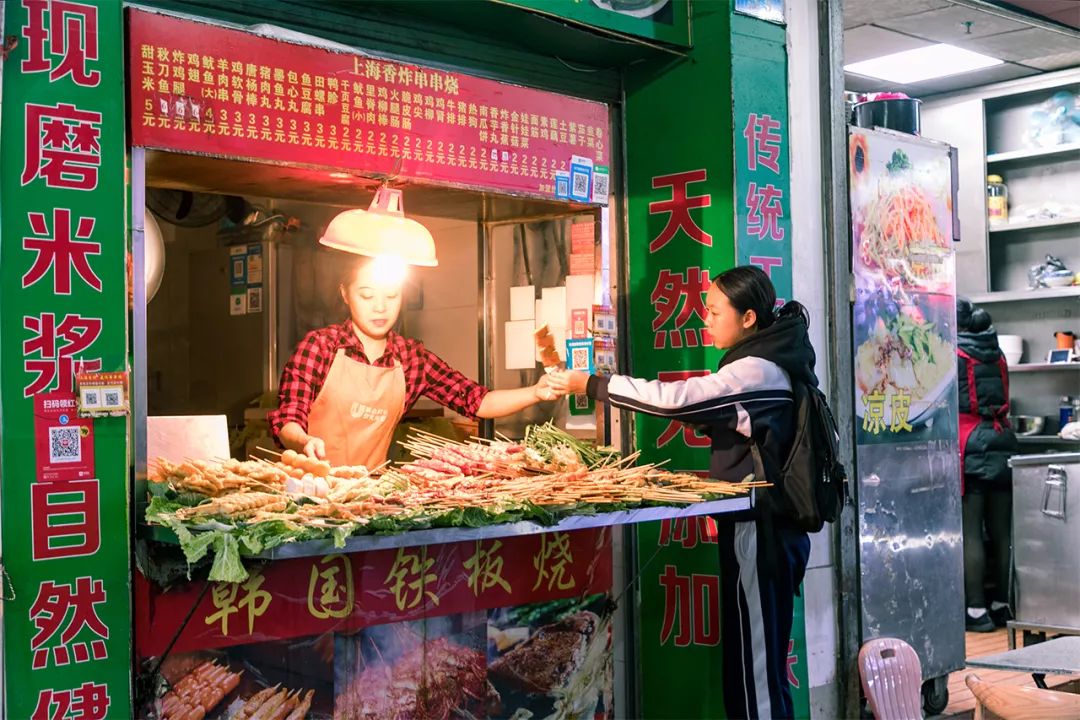 沙尾夜市,好吃到爆炸!_烧烤