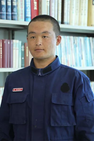 许艳超:不当老板当 "新兵",真是不解!