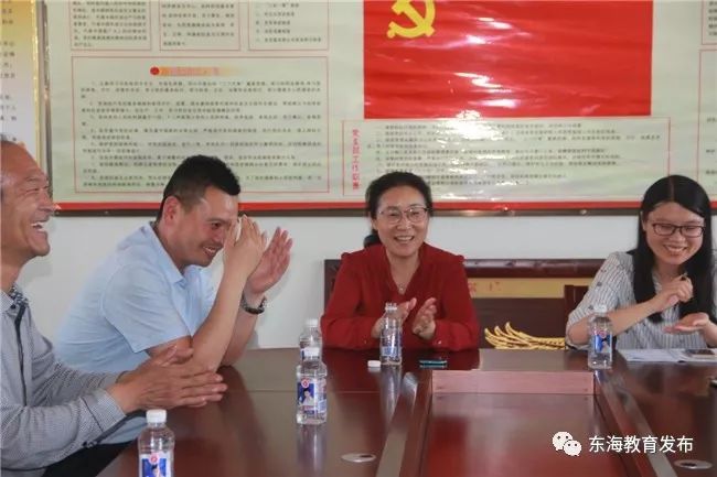 桃林镇党委政府领导到桃林中学慰问师生