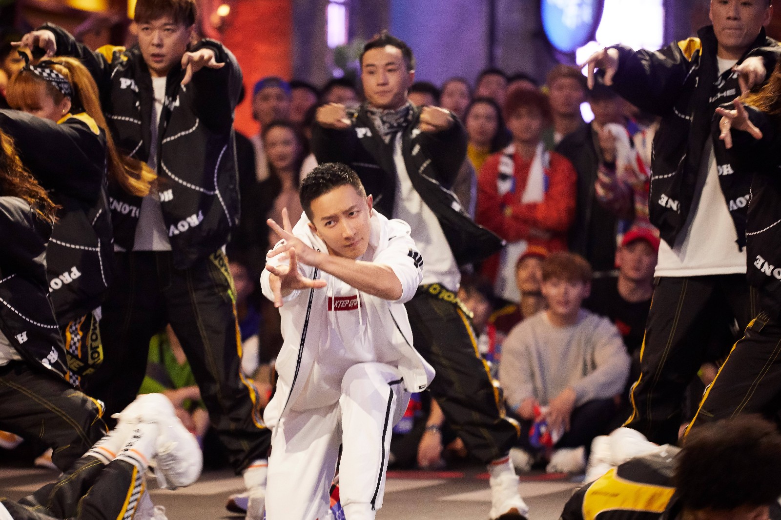 原创《这就是街舞2》首播9.6分,那些看不懂街舞的人在看什么?