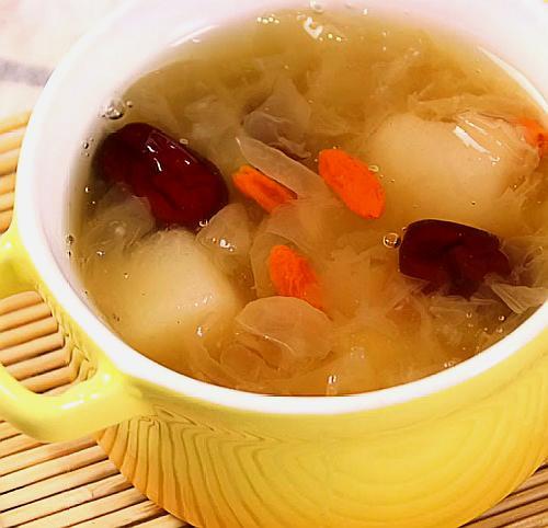 夏天多给孩子做这汤,孩子常喝不咳嗽,比止咳水还管用,别错过!_汤水