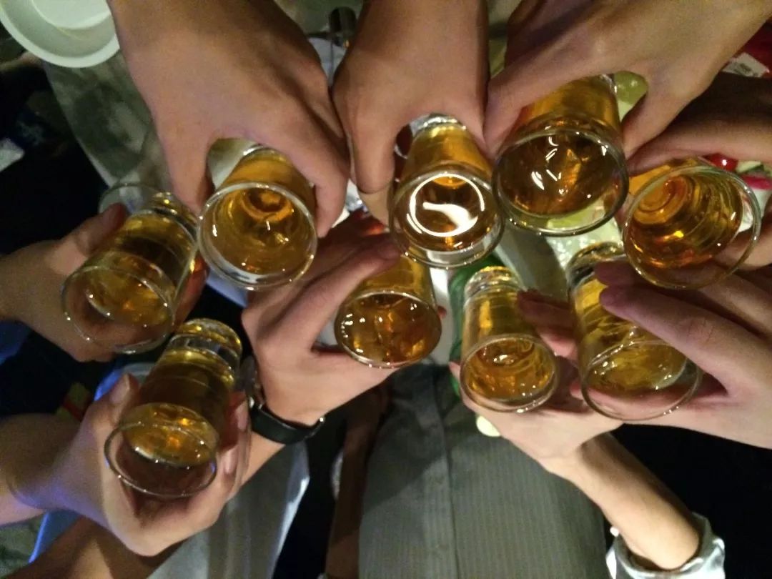 六盘水男子聚餐后醉驾身亡家属状告5酒友结果