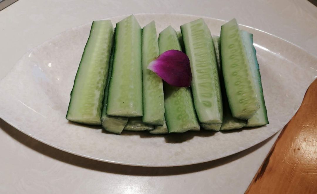 88元抢原价220元龙泉龙都南路龙小匠牛排火锅6荤5素锅底油碟给你最