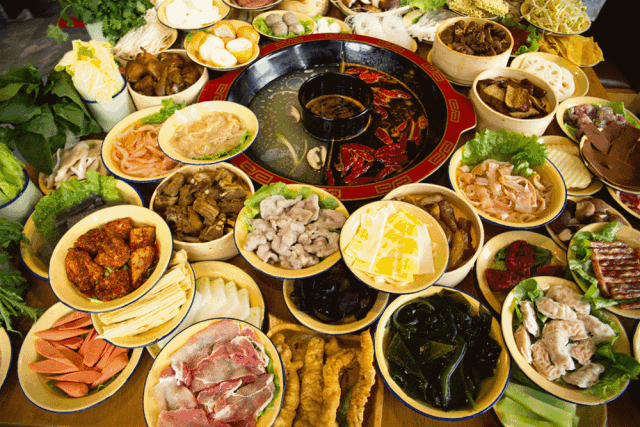 吃100送50!成都龙须巷市井火锅大港店5月27日盛大开业啦!你还不来?