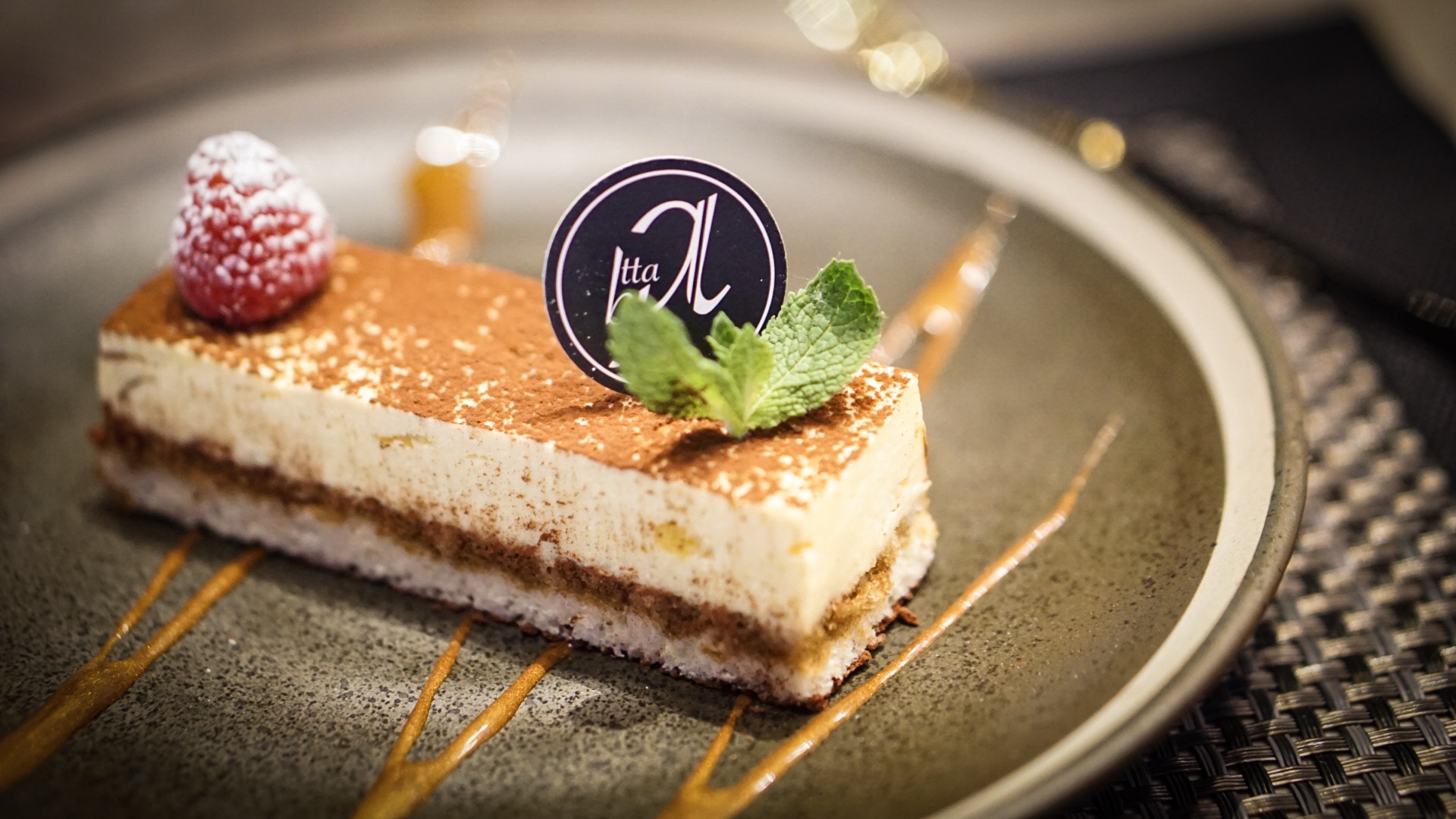 原创attabj一朝一食打卡幸福