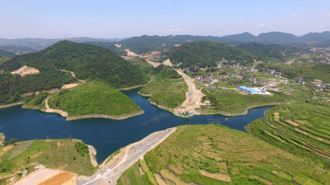 小編走工地走進龍琅高速車田江水庫曾家坪大橋