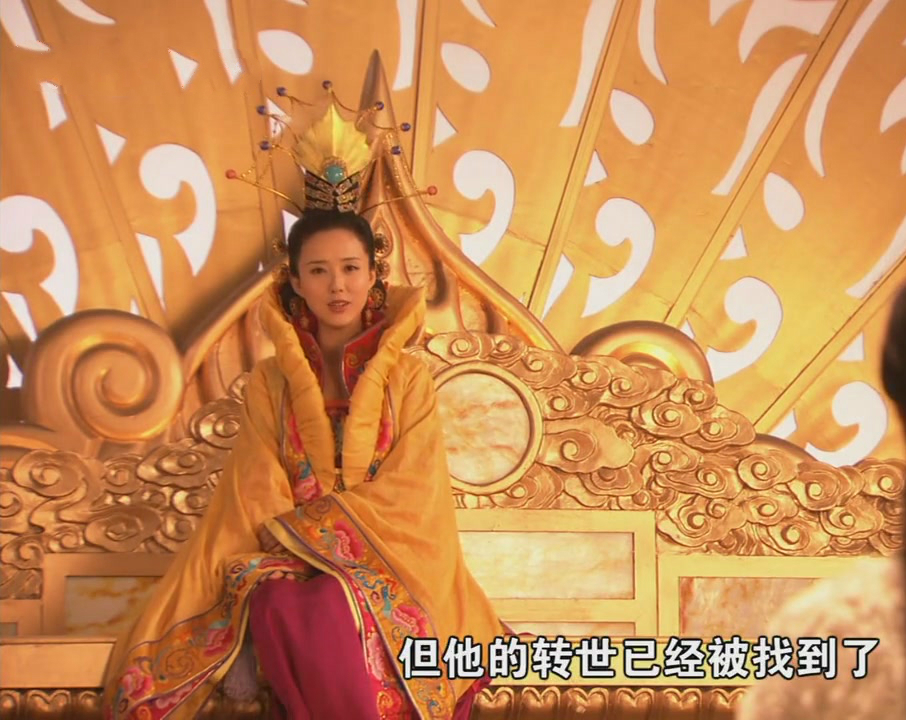 古装剧里王母娘娘的发饰好抢眼,埃及艳后的头饰都被借来戴了