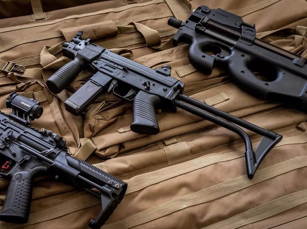 周末靓图老鸟上眼这些枪械您都认的全吗