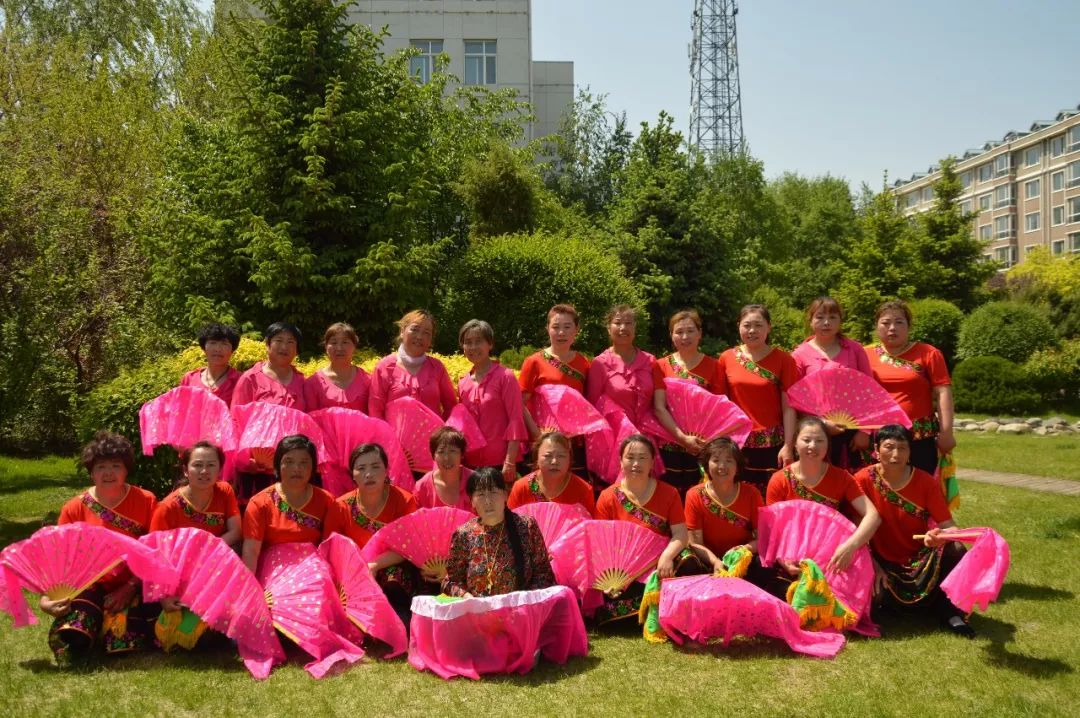 巴彦县兴隆镇文联举办城林乡广场文化表演