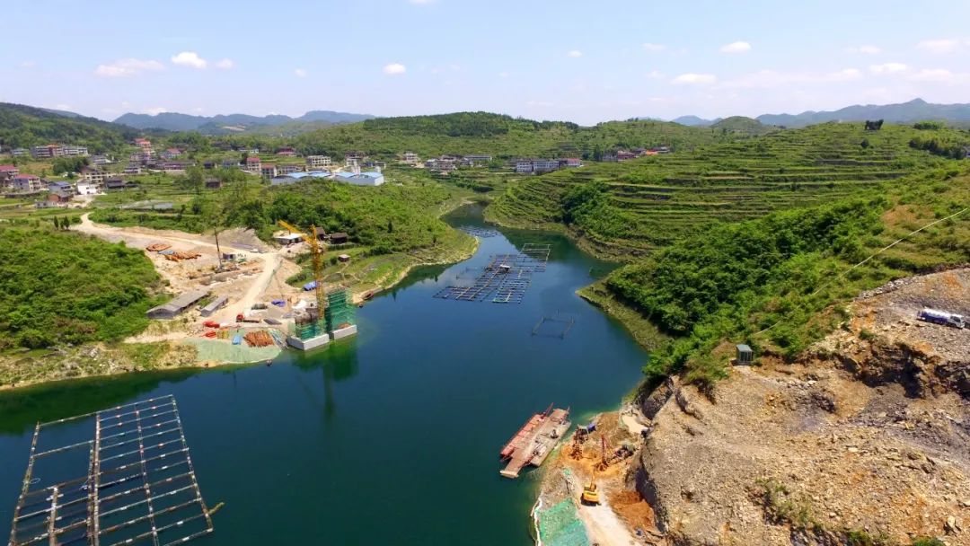 小編走工地走進龍琅高速車田江水庫曾家坪大橋