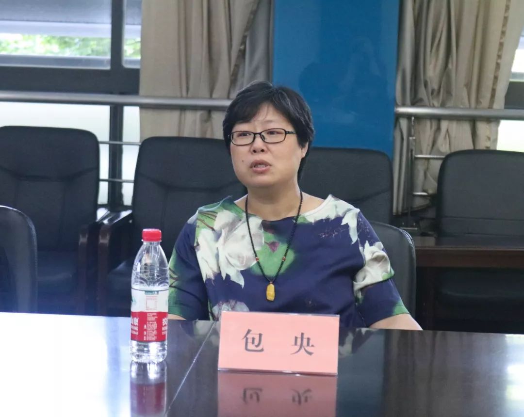 活力外院寸草显初心万金报春晖日语系2014届毕业生叶勋设立初心奖学金