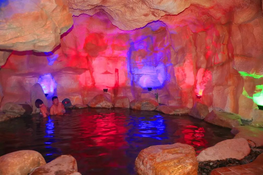 69元抢增城白水寨嘉华温泉门票,包温泉,水上乐园!_溶洞