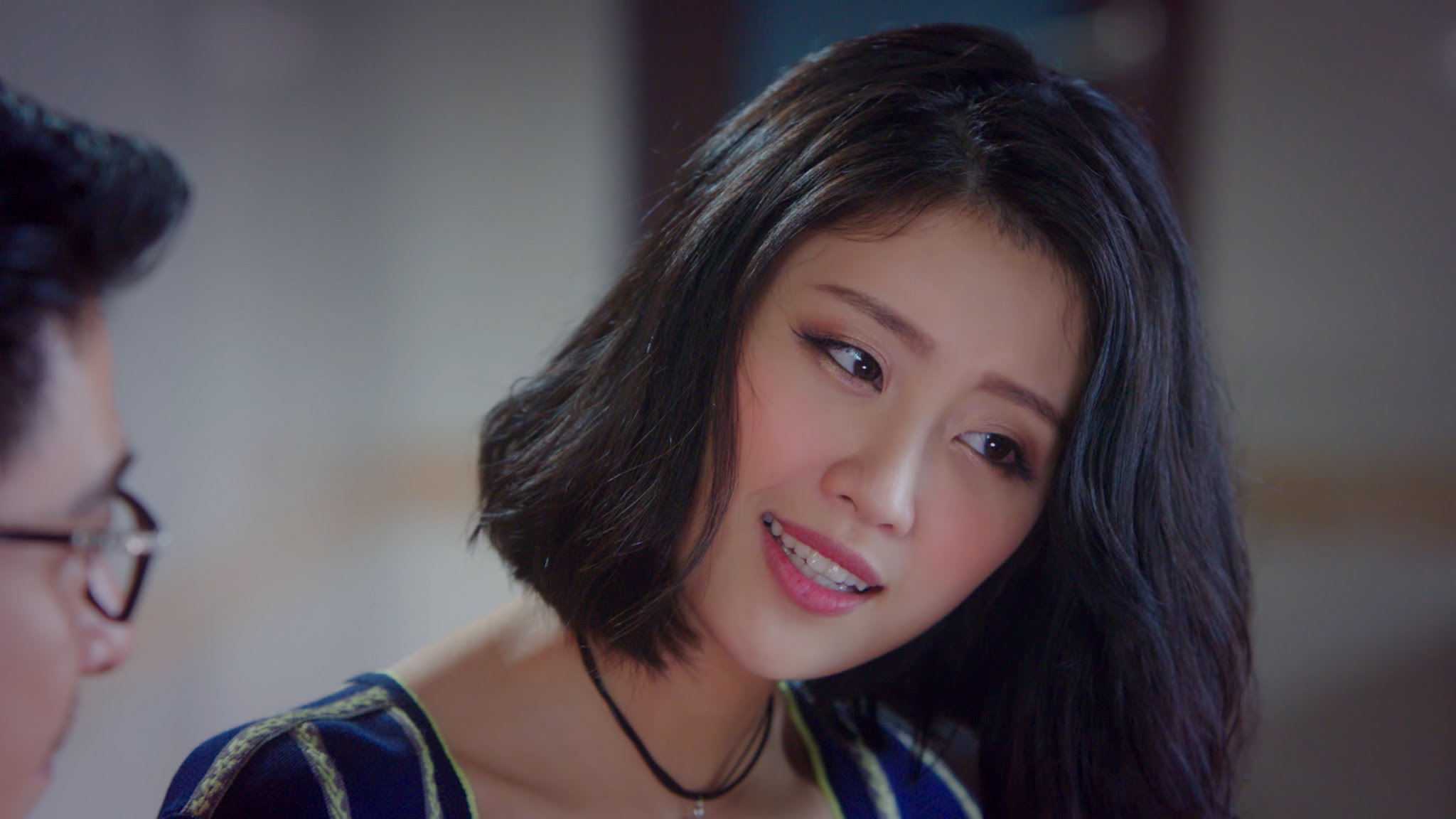 女星林真亦在爱奇艺独播网剧《n世代之青春降临》中饰演心机重的夏晴