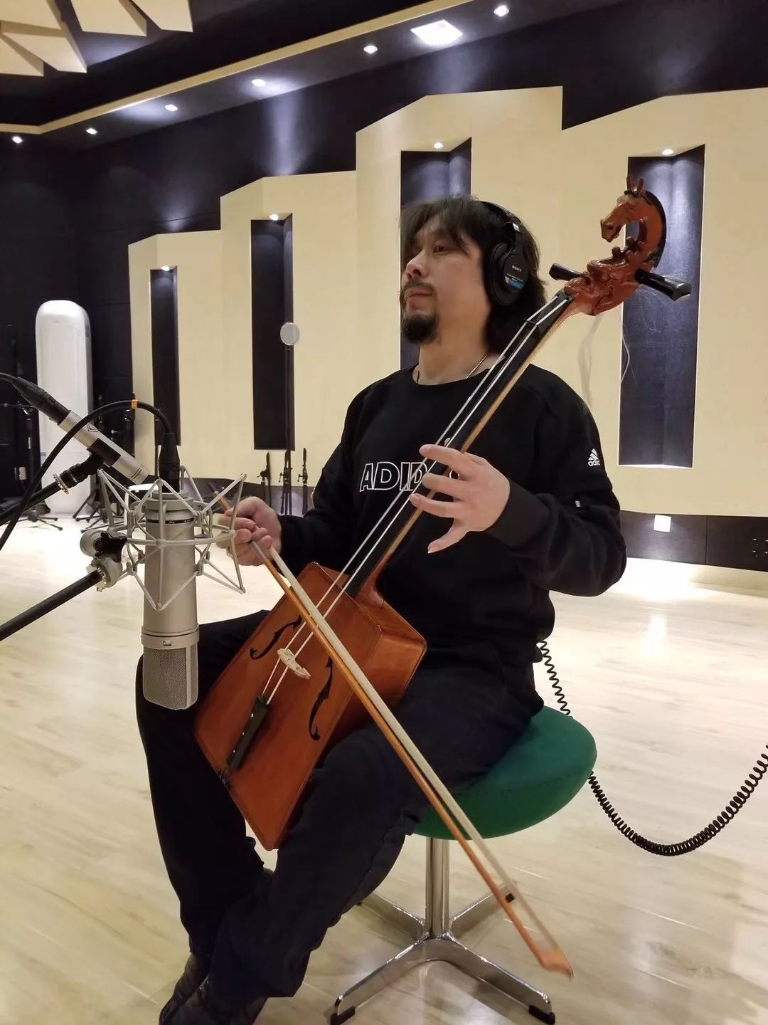 贺西格 | 新专辑《山河誓》,马头琴可以很「易懂」